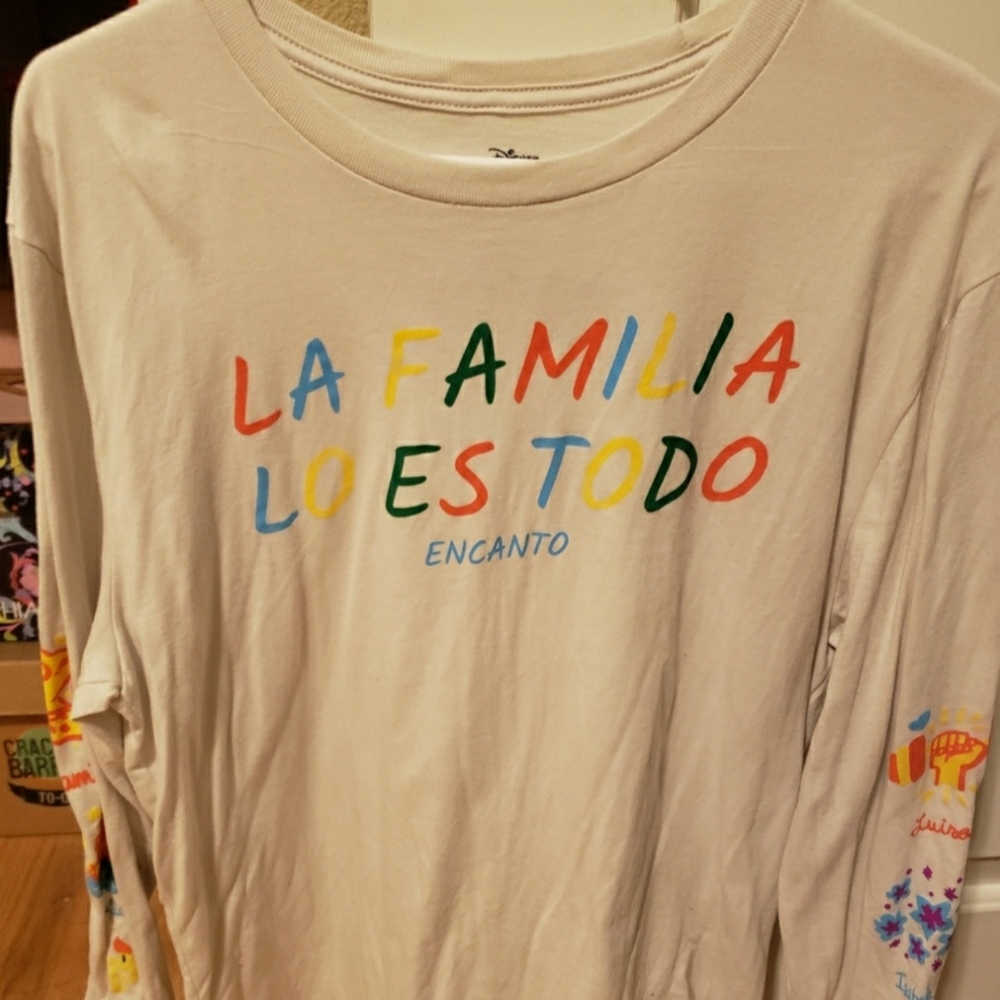 Disney Encanto The Movie Long Sleeve Tshirt Disney Theme Parks Sz L